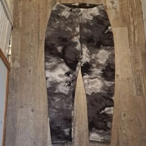 Stylish Gray Tie-Dye Lined Leggings